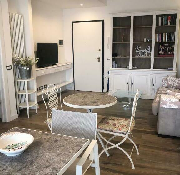 住宿加早餐  La Rosa Bianca