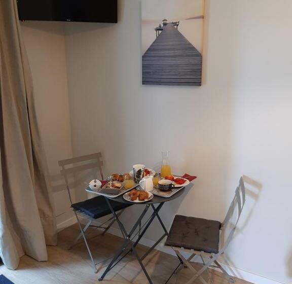 ベッドアンドブレックファースト La Villa Claudia