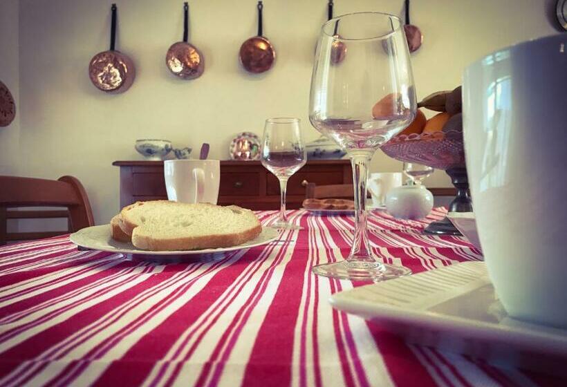 مبيت وإفطار Les Chambres D Hôtes Du Faubourg