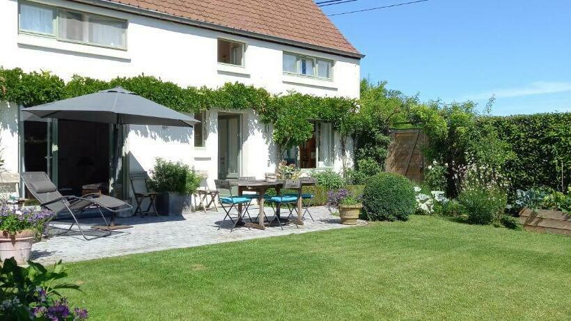 Bed and Breakfast Little Cottage