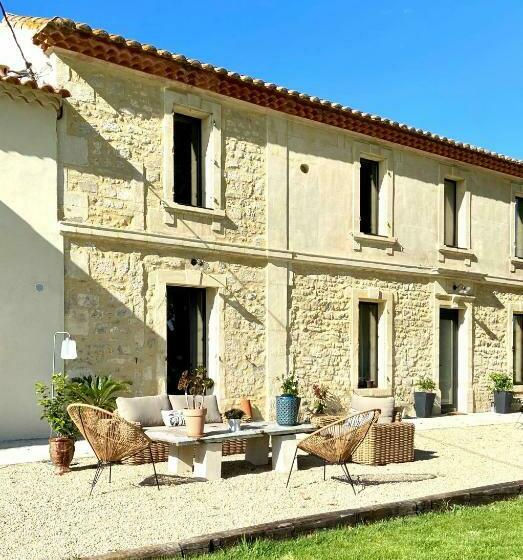 مبيت وإفطار Mas Des 2 Platanes