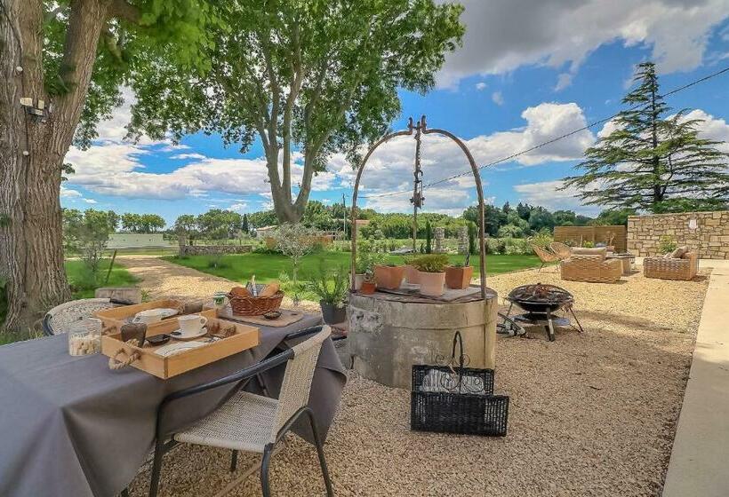 مبيت وإفطار Mas Des 2 Platanes