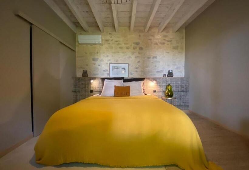 مبيت وإفطار Mas Des 2 Platanes