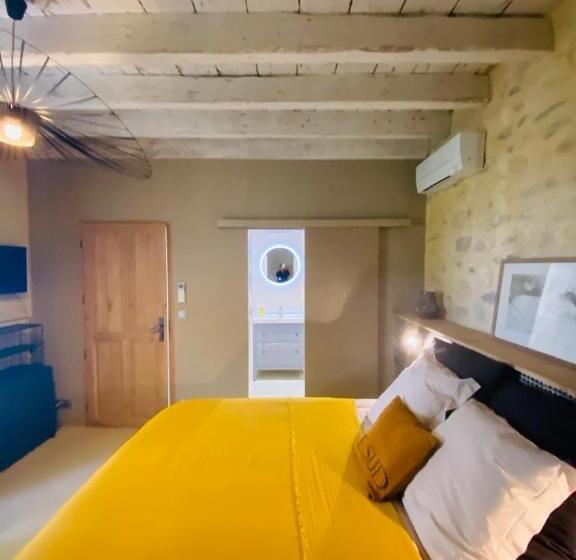 مبيت وإفطار Mas Des 2 Platanes