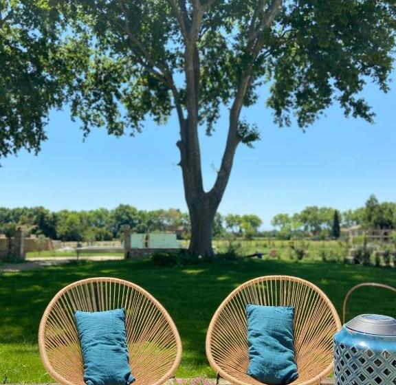 مبيت وإفطار Mas Des 2 Platanes