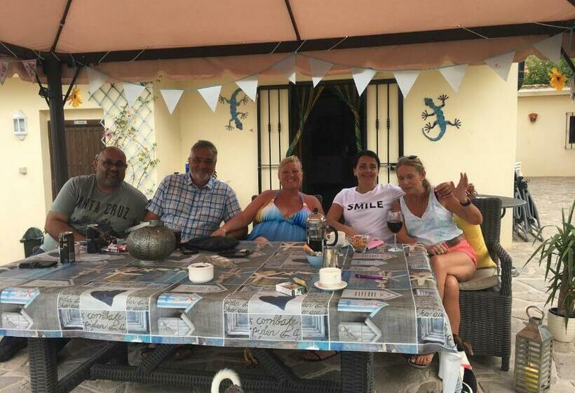 Cortijo Esquina B&b Guesthouse