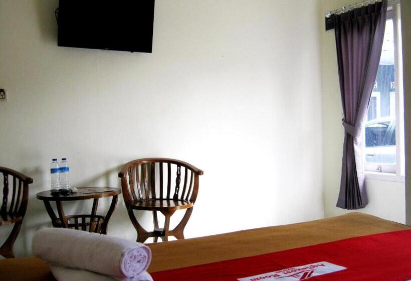 ホテル Aqilakost N Cafe Gadog Puncak