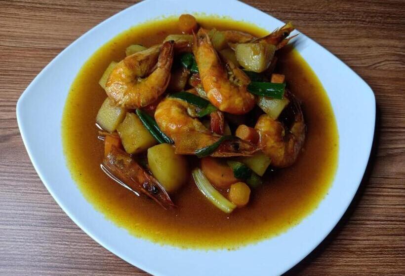 ホテル Aqilakost N Cafe Gadog Puncak