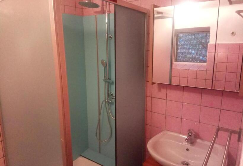 בית מלון כפרי Die Rote Ente