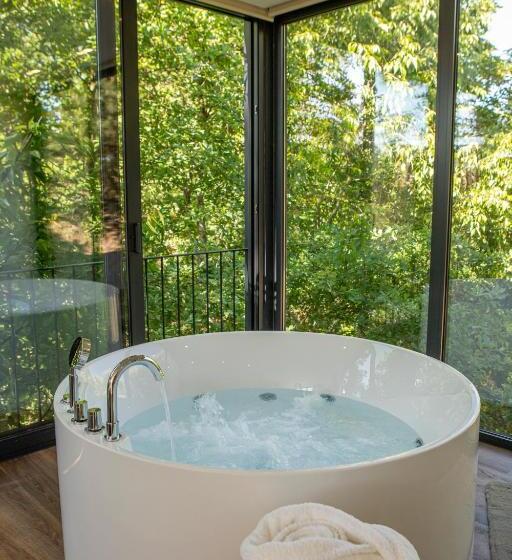 Отель Peso Village