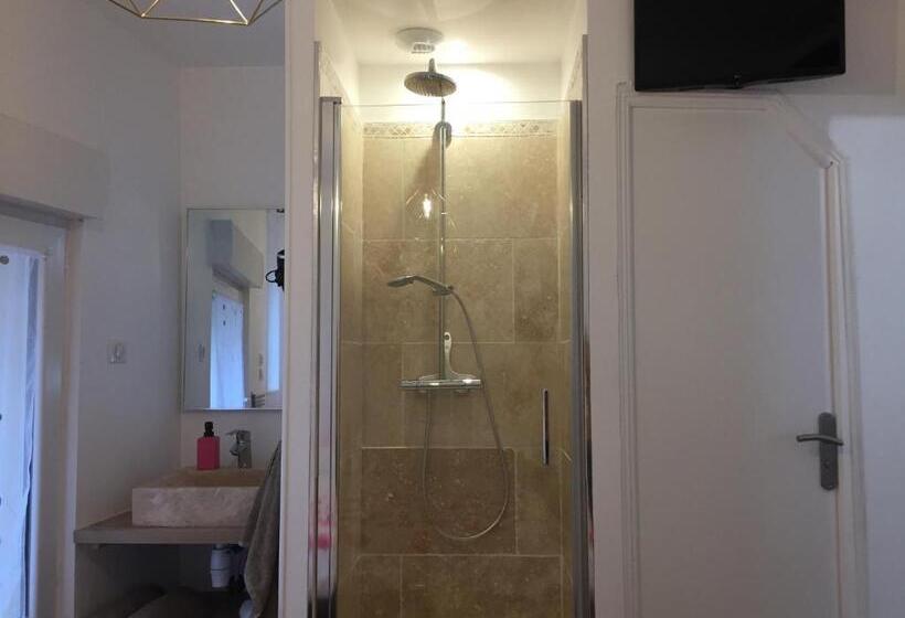 La Villa Des Remparts