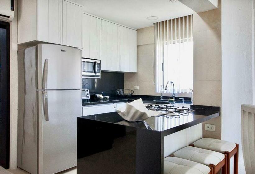 Marina Suites By Andiani Travel