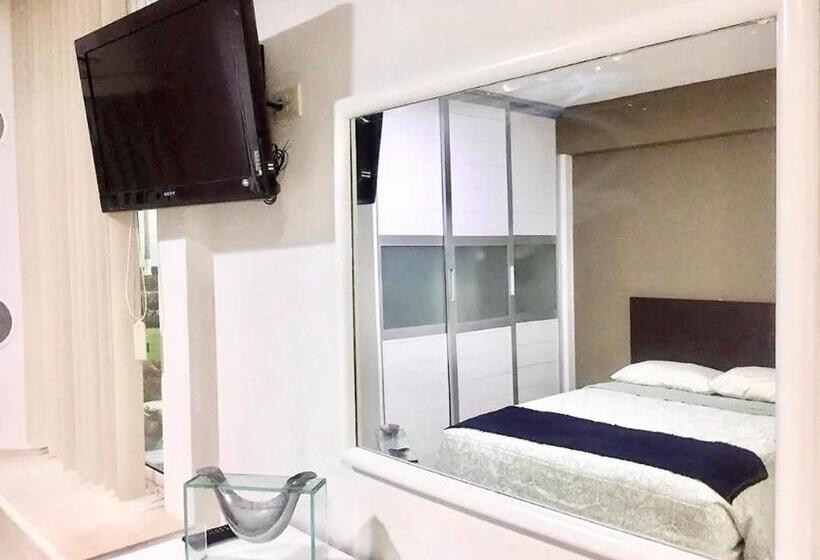 Marina Suites By Andiani Travel