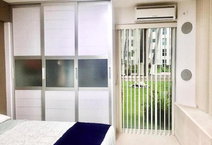 Marina Suites By Andiani Travel