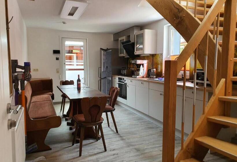 Numero1 Pension Und Cafe