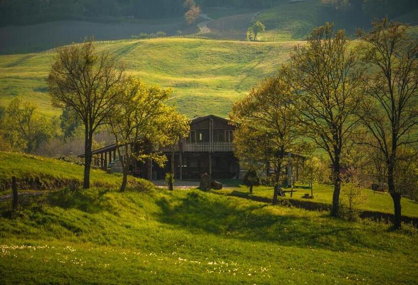 Ostello Podesteria Di Gombola Arte E Territorio
