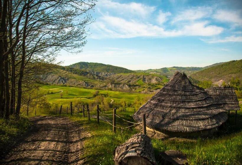 Ostello Podesteria Di Gombola Arte E Territorio