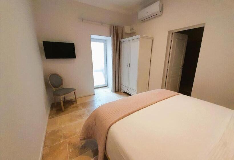 تختخواب و صبحانه Palazzo Pisani Malta Boutique and SPA