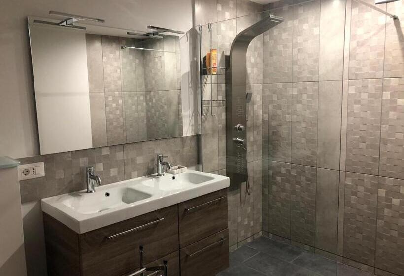 펜션 Aux Balcons Du Riou Avec Vue Mer 180 Degrés