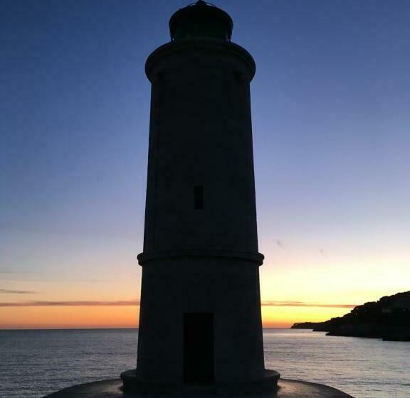 بنسيون Boutique Hostel By Cassis