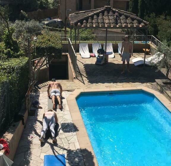 Пансион Boutique Hostel By Cassis