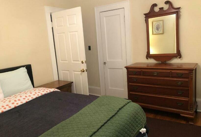 بنسيون Brick House Retreat