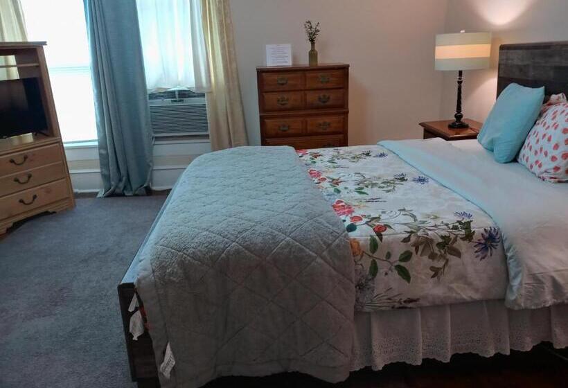 بنسيون Brick House Retreat