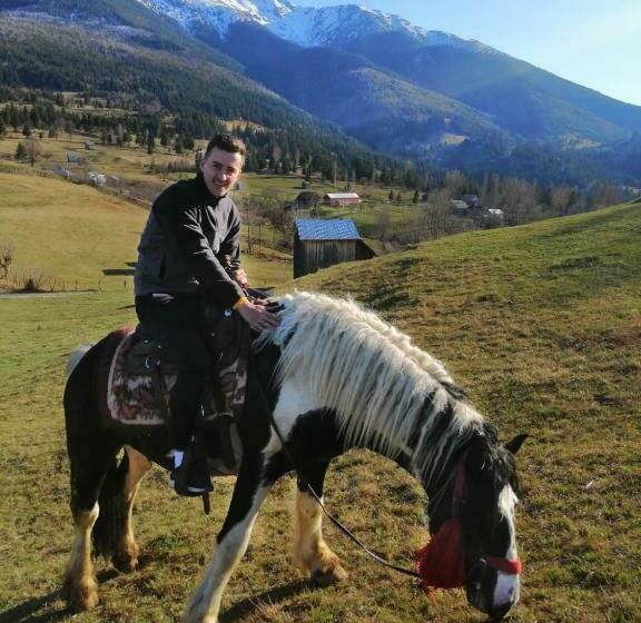 بنسيون Cabana Agroturistica Runc