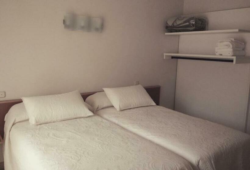 Пансион Cascadas De Puente Ra