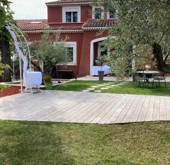 Пансион Domaine Sainte Baume