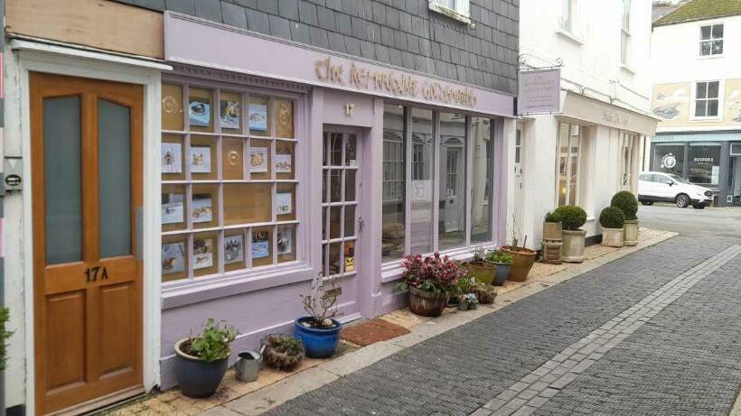 پانسیون Foss Room