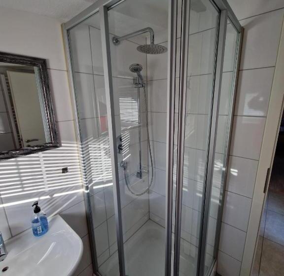 פנסיון Haus Rheinsheimer Scheuer