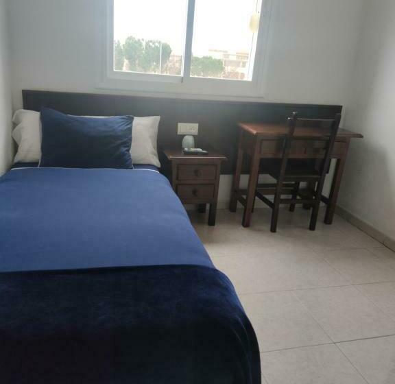 פנסיון Hostal Vegas Bajas