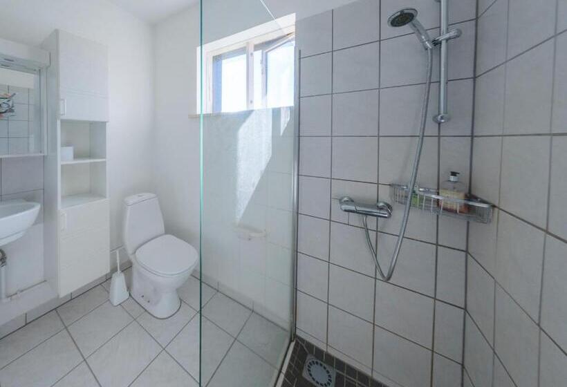 پانسیون Hvammur 2 Guesthouse