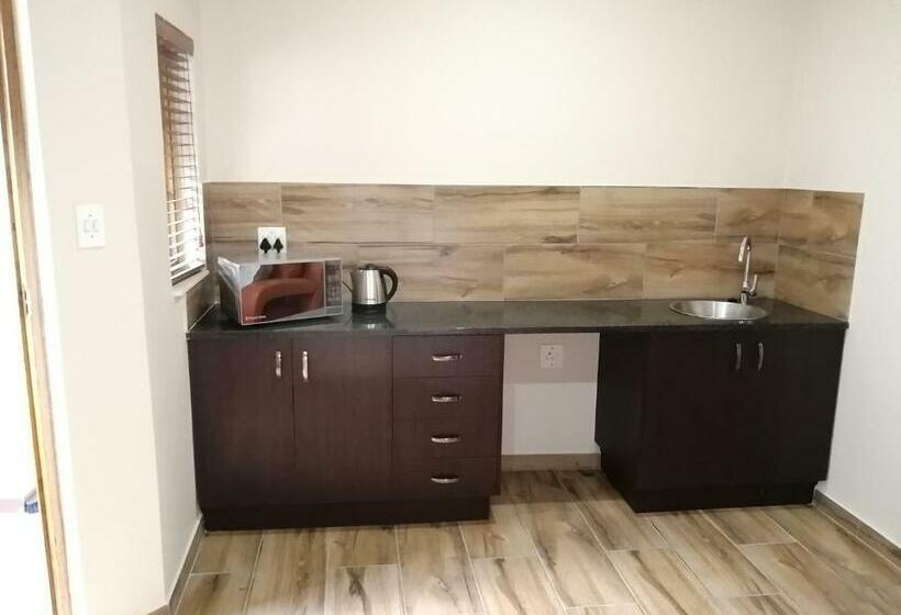 ペンション Joy On Joyce