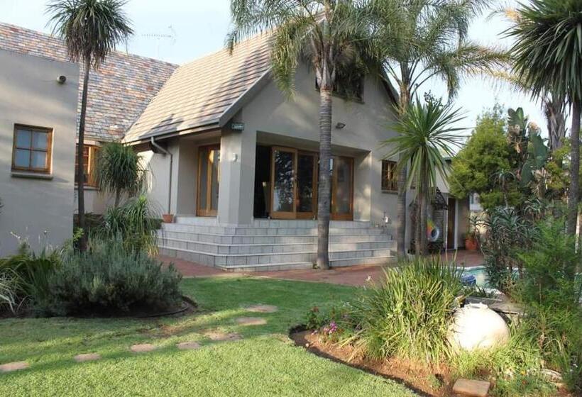 ペンション Joy On Joyce