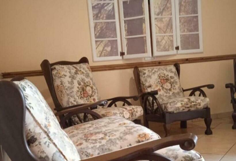 פנסיון Kaste Guesthouse Tzaneen