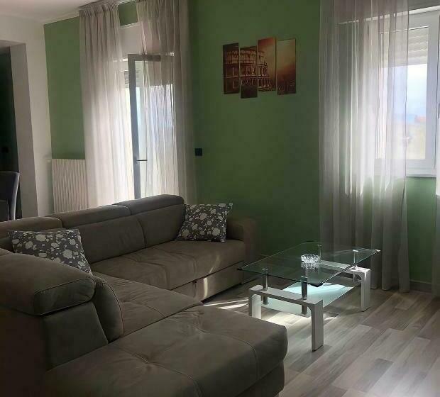 膳宿费 L Angelica Affittacamere