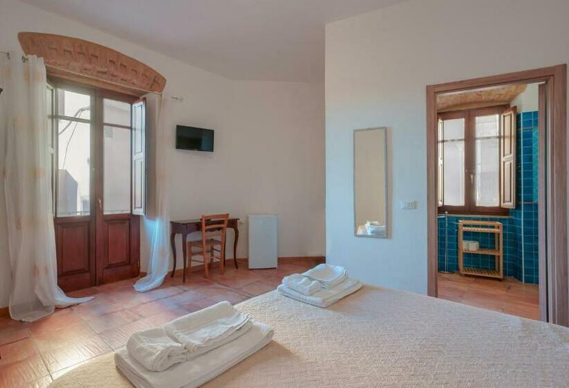 بنسيون La Scala Del Sale