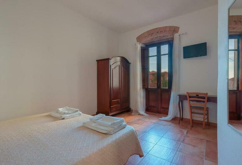 بنسيون La Scala Del Sale