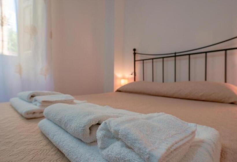 بنسيون La Scala Del Sale