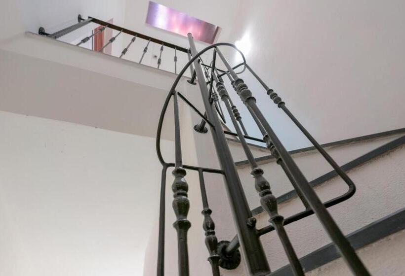 بنسيون La Scala Del Sale