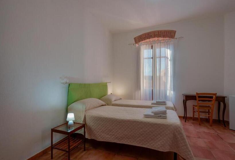 بنسيون La Scala Del Sale