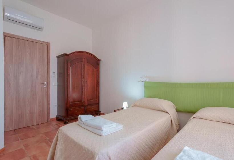 بنسيون La Scala Del Sale