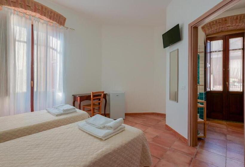 بنسيون La Scala Del Sale