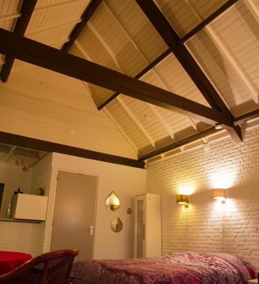 פנסיון Op De Smelen 1   43 M2