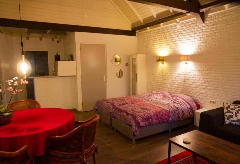 פנסיון Op De Smelen 1   43 M2