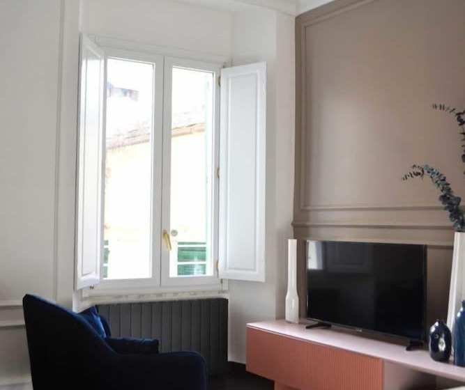 펜션 Palazzo Delle Sirene Deluxe Apartment & Boutique Rooms