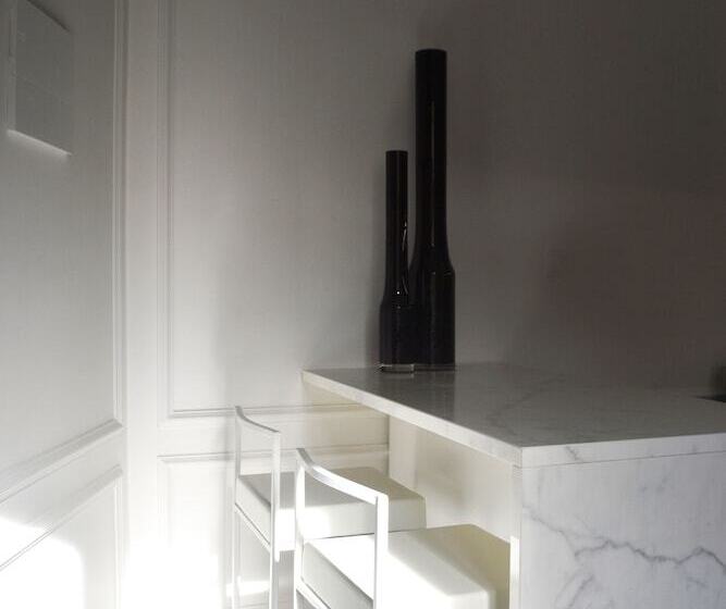 펜션 Palazzo Delle Sirene Deluxe Apartment & Boutique Rooms