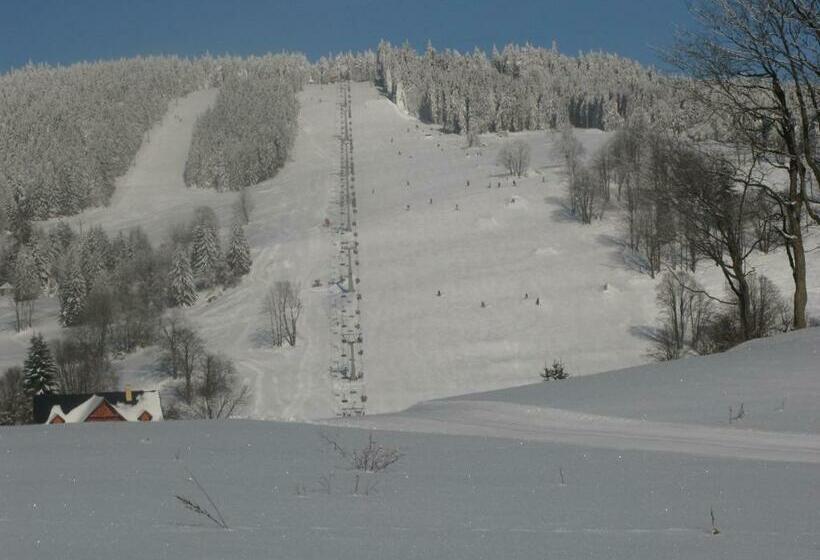 פנסיון Penzion Pod Paprskem